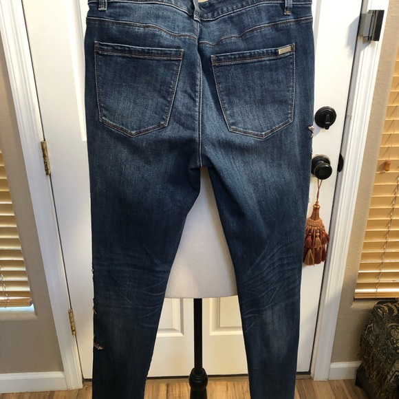 COPY - WHBM Jeans with pink sequins/embroidery. Size 6 - Picture 4 of 4